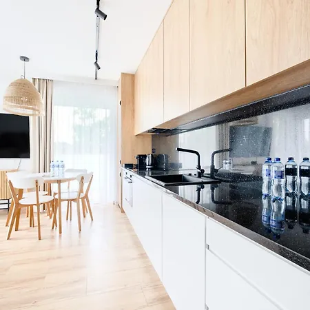 شقة 3l Kollataja 7a كولوبرزيغ