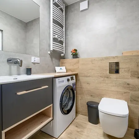 Daire 3l Kollataja 7a *